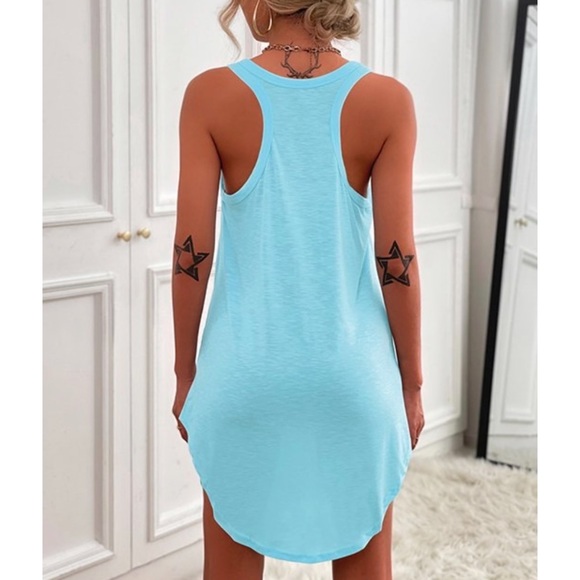 Hi-Lo Tank in Turquoise - Picture 2 of 3